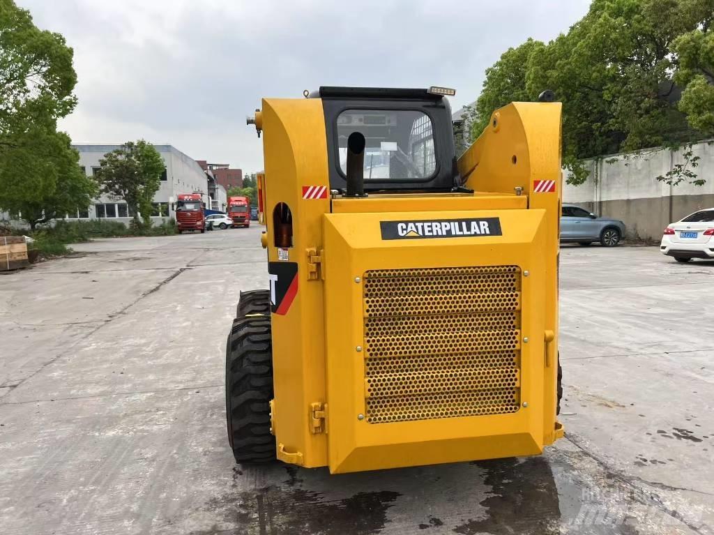 CAT 246 B Малі навантажувачі