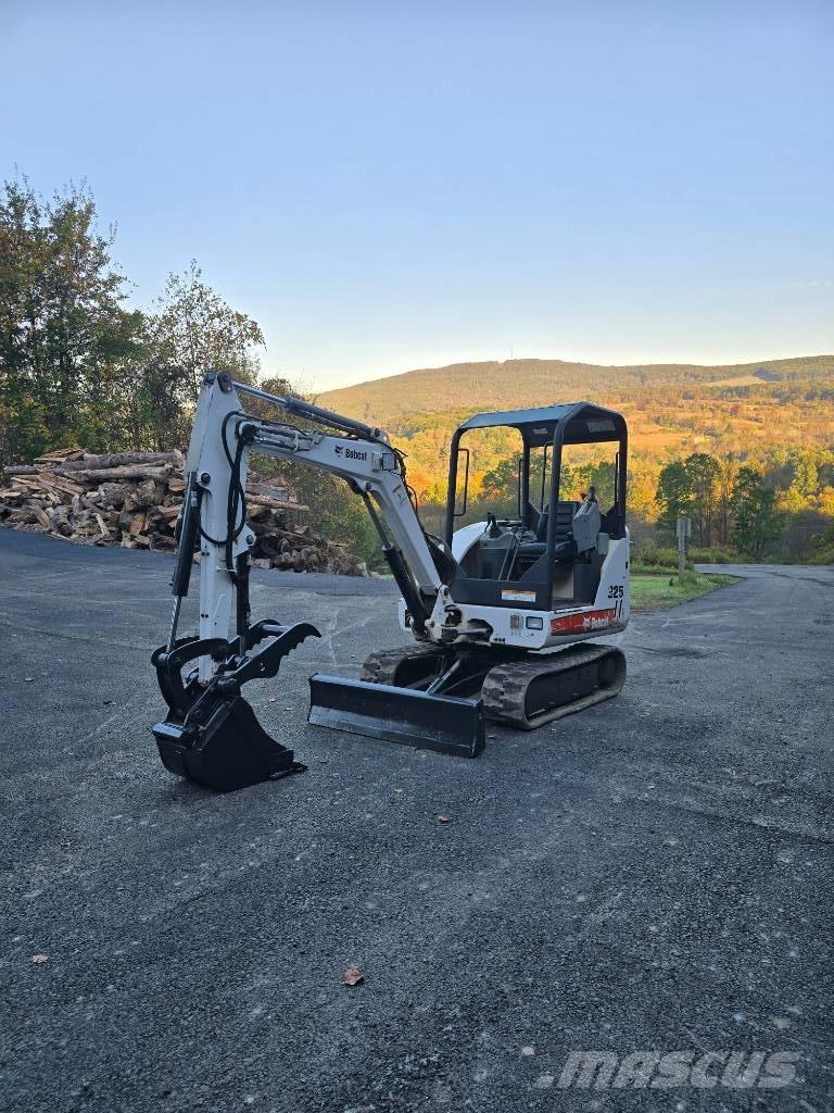 Bobcat 325 G Міні-екскаватори < 7т