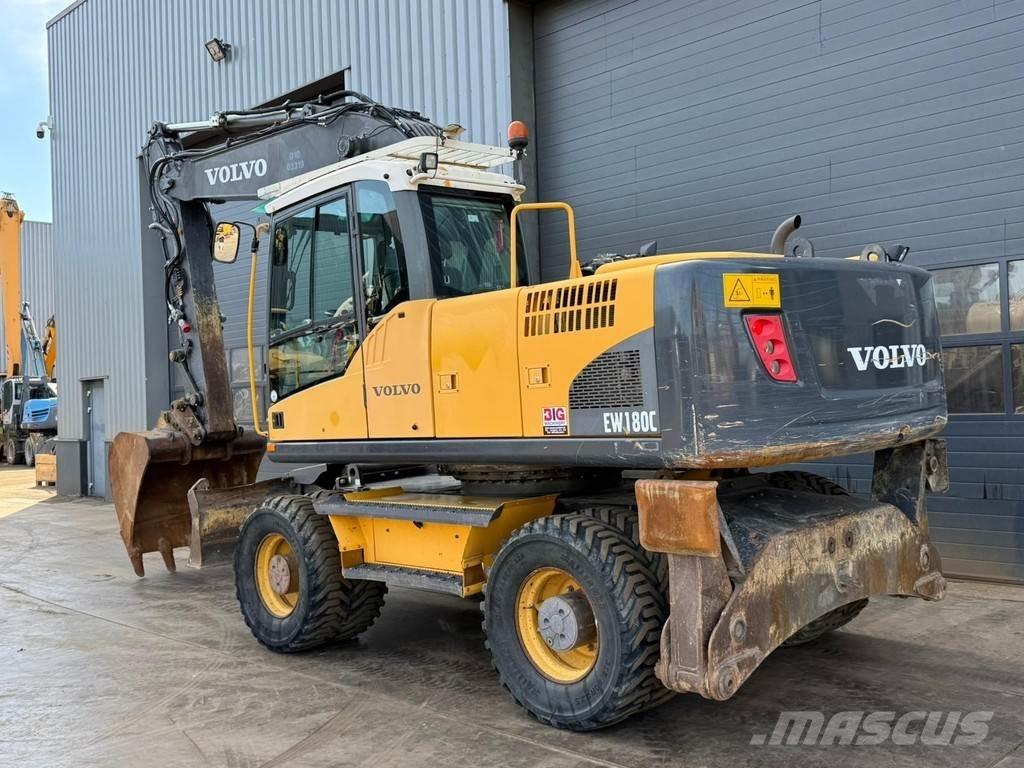 Volvo EW180C Колісні екскаватори
