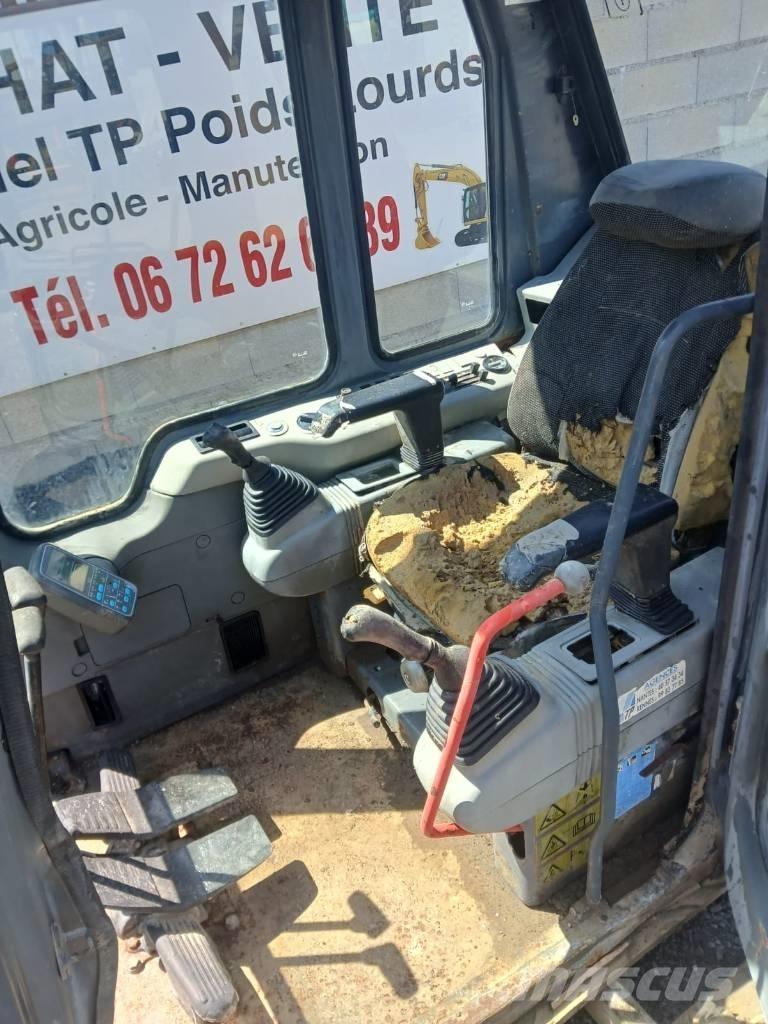 Komatsu PC 210 Кабіна