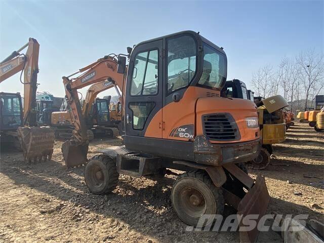 Doosan DX60W Колісні екскаватори