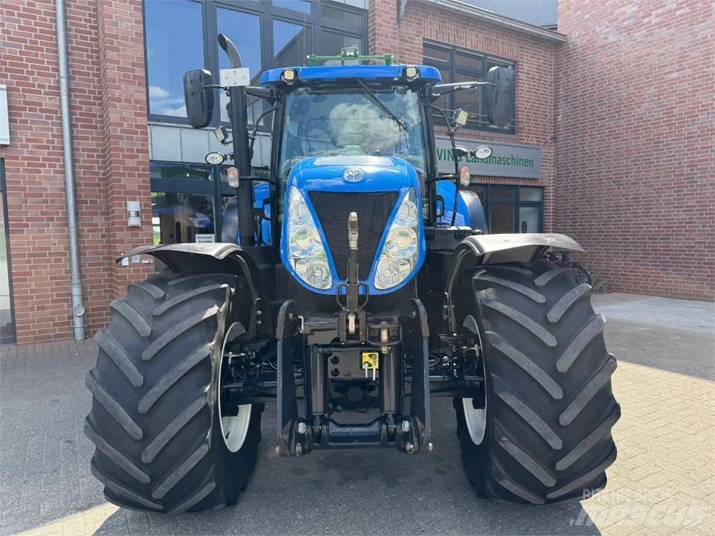 New Holland T7.220 Трактори