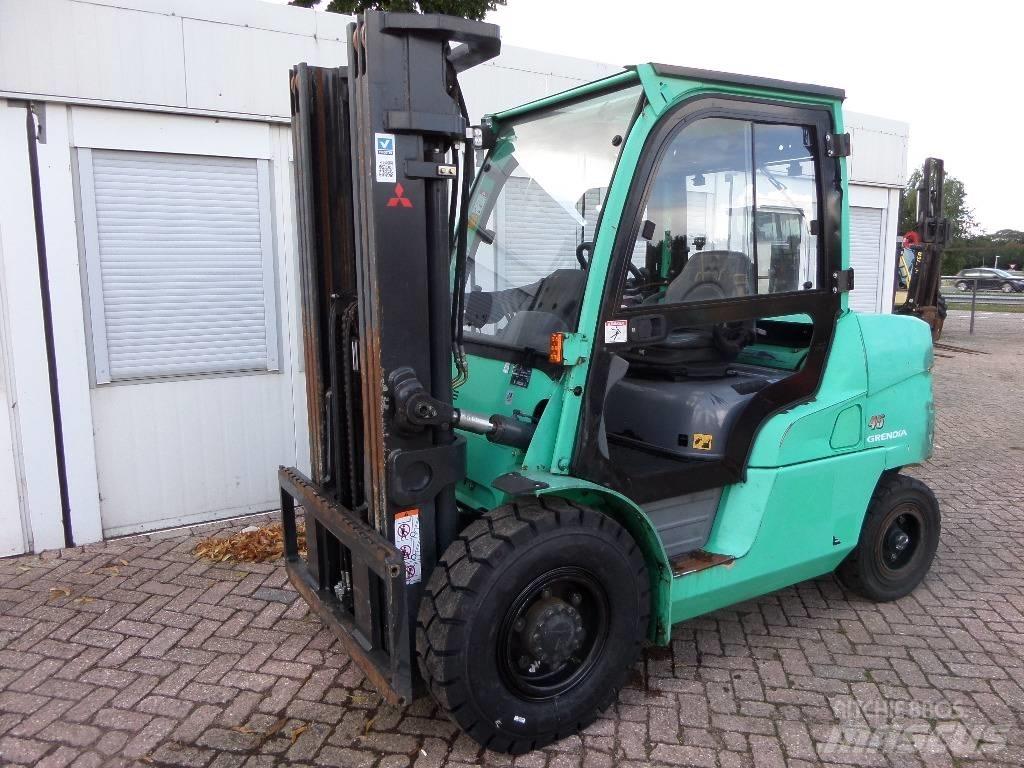 Mitsubishi FD45NT Дизельні навантажувачі