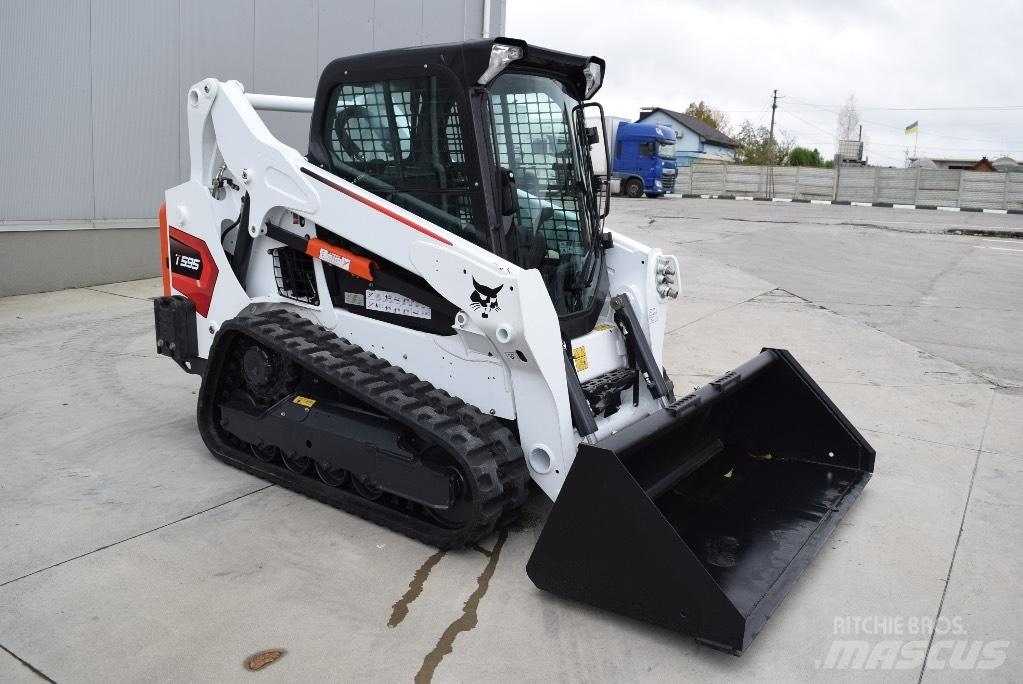 Bobcat T595 Міні-навантажувачі