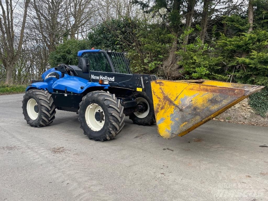 New Holland LM 435 A Телескопічний навантажувач