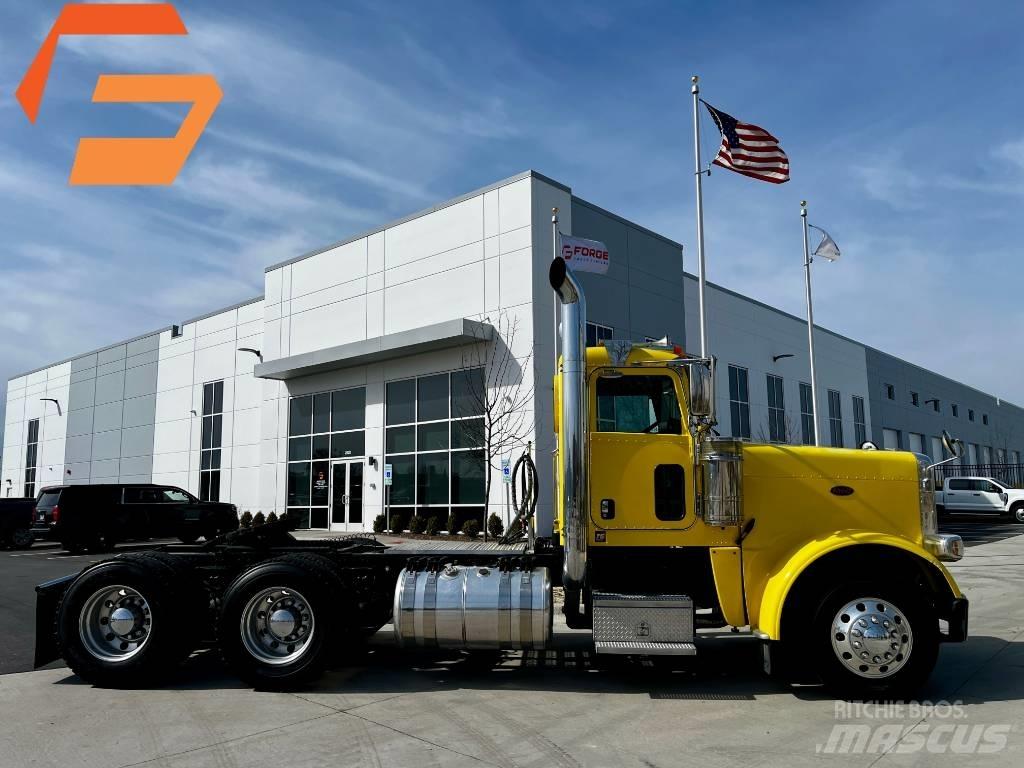 Peterbilt 389 Тягачі