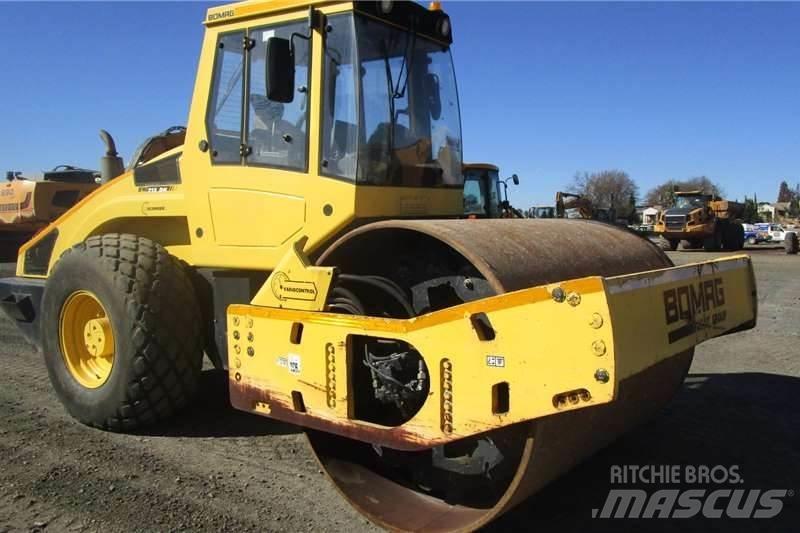 Bomag B213DH-4 Комбіновані катки