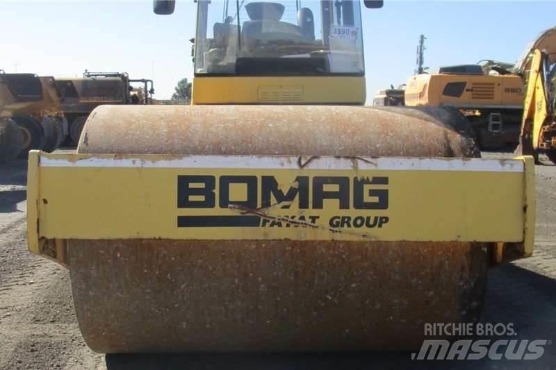 Bomag B213DH-4 Комбіновані катки