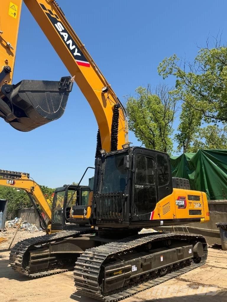 Sany SY 235 Середні екскаватори 7т. - 12т.