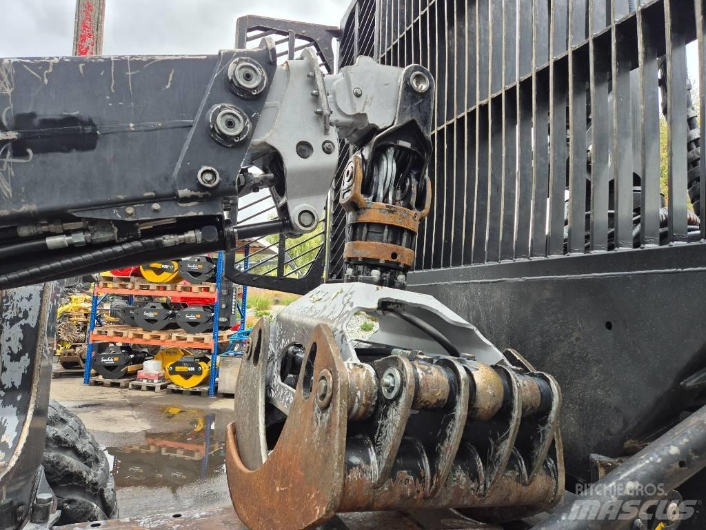Komatsu 895 Форвардери