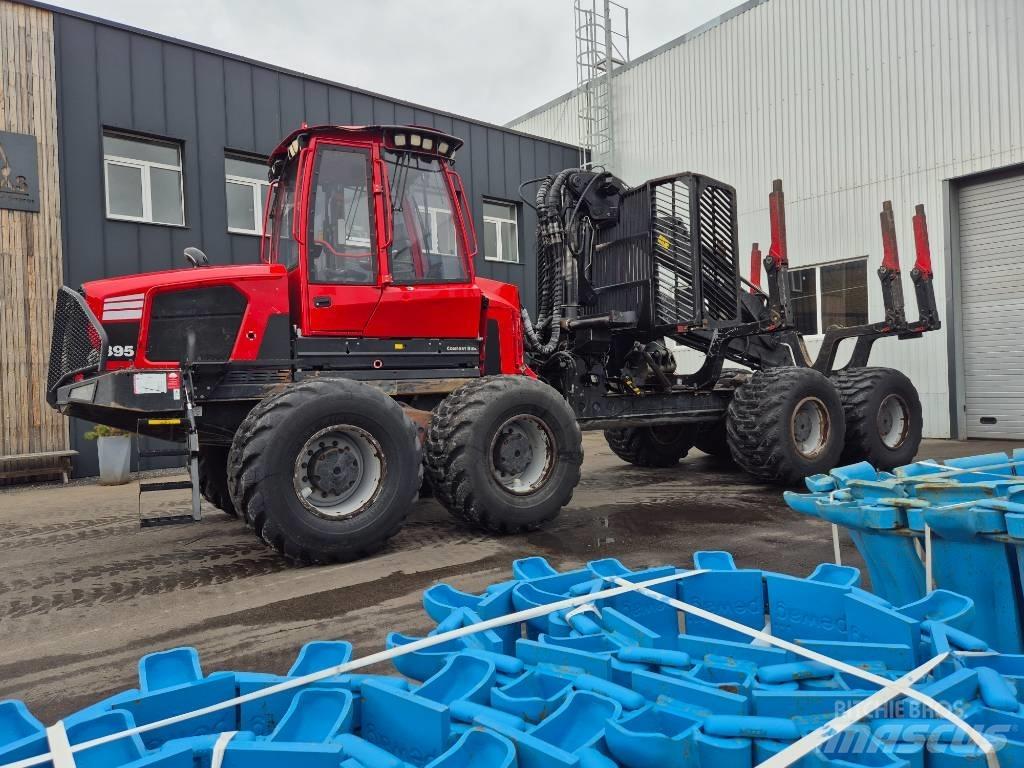 Komatsu 895 Форвардери