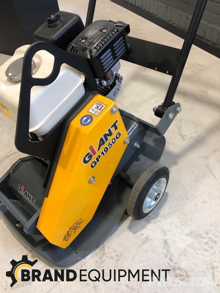 GiANT GP1950G Віброплити та вібротрамбовки