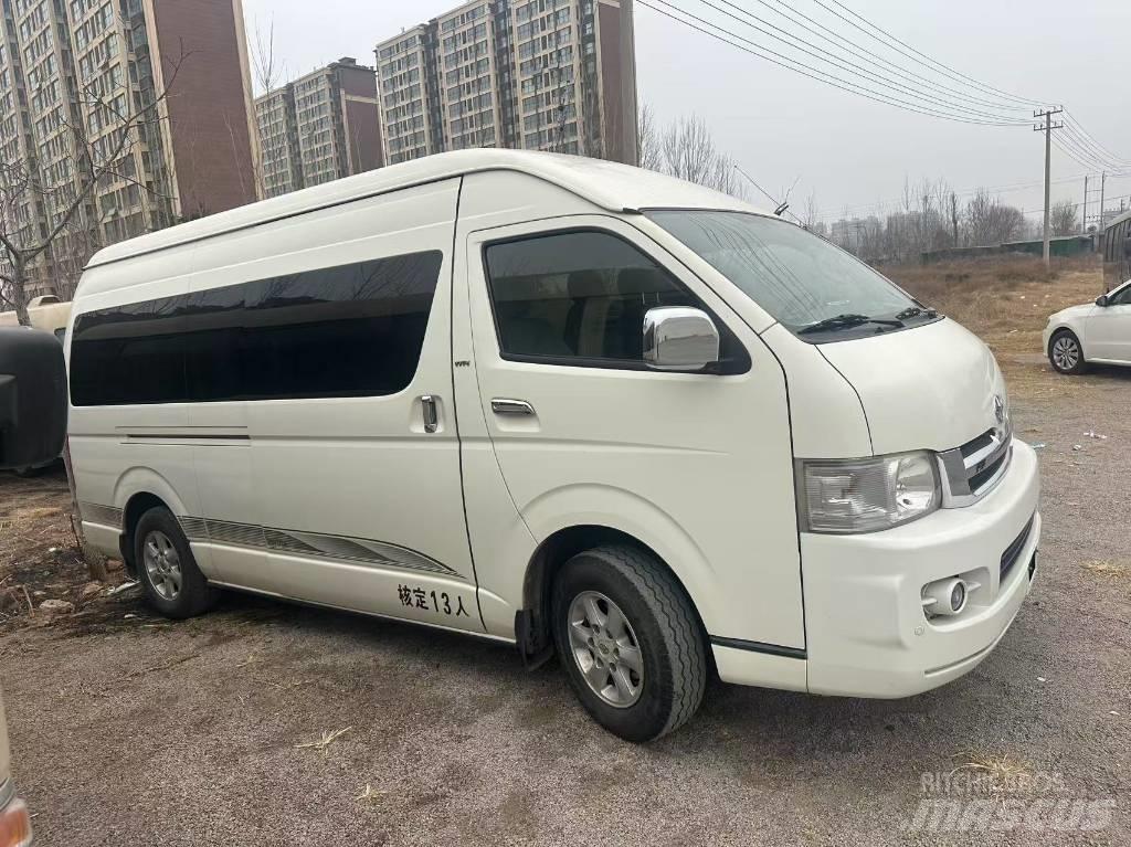 Toyota Coaster Міжміські автобуси