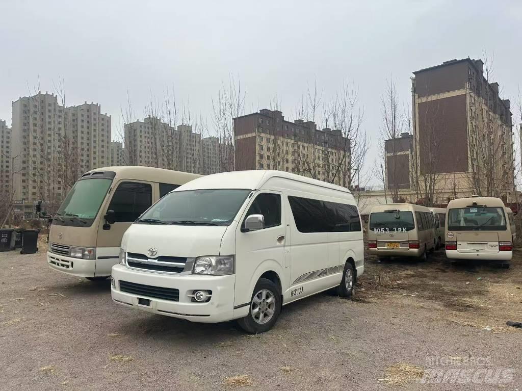Toyota Coaster Міжміські автобуси