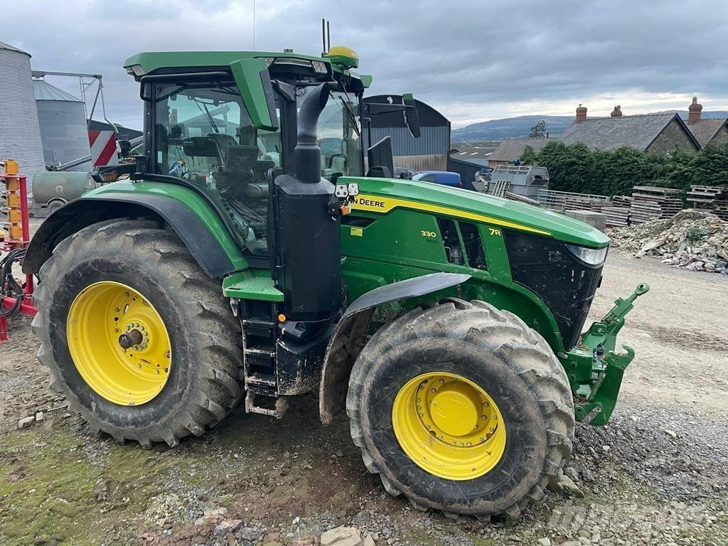 John Deere 7R 330 Трактори