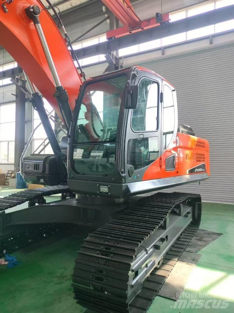 Doosan DX300 Середні екскаватори 7т. - 12т.