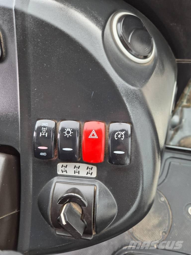 JCB 4CX Екскаватори-навантажувачі