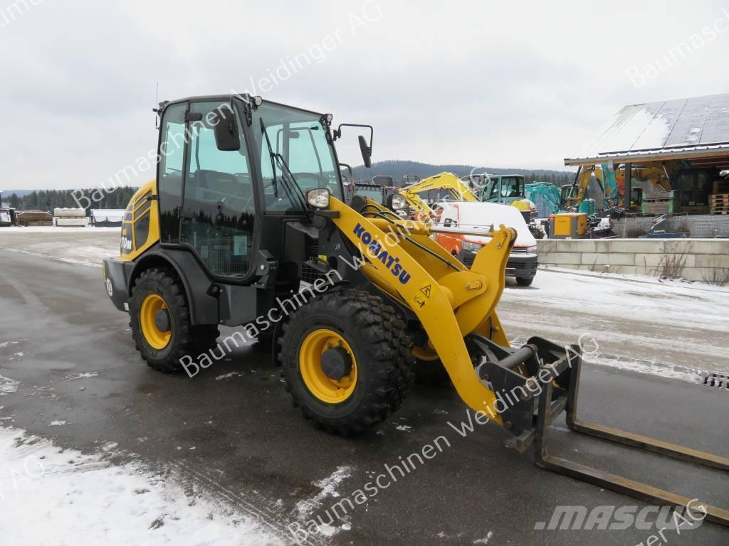 Komatsu WA 70 M-8 Фронтальні навантажувачі