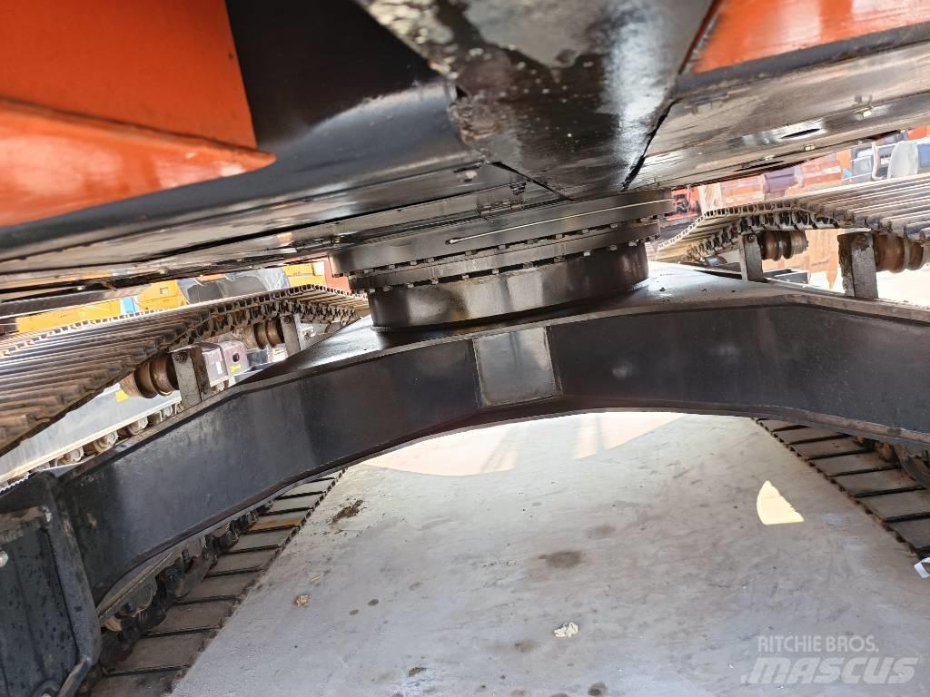 Doosan DX300-9 Гусеничні екскаватори