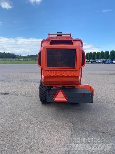 Kubota SWT37 Трактори