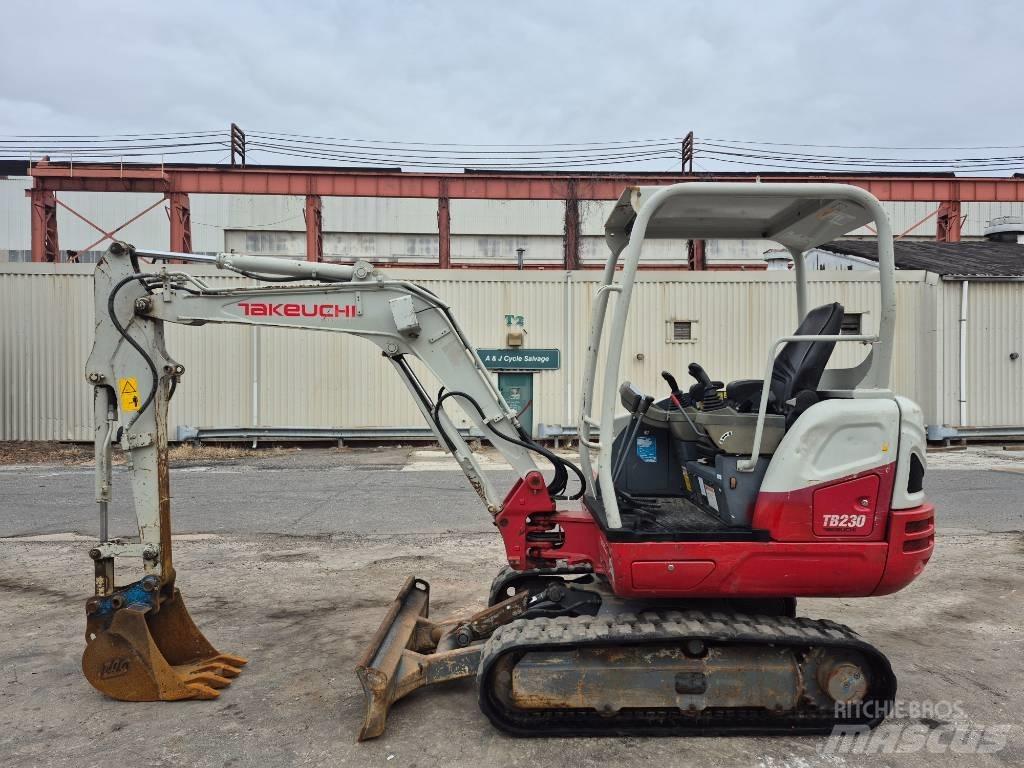 Takeuchi TB 230 Міні-екскаватори < 7т