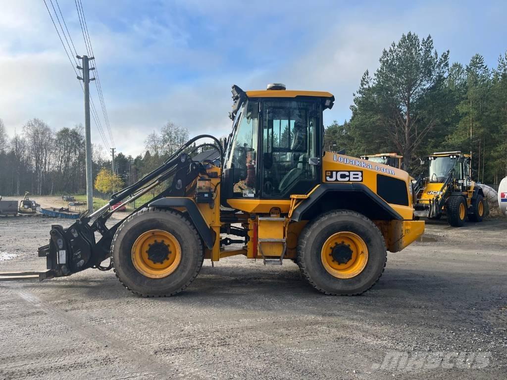 JCB 413K Фронтальні навантажувачі