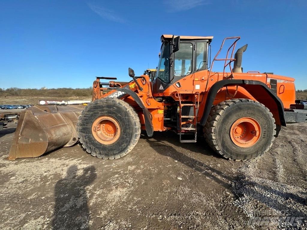 Doosan DX420-3 Колісні екскаватори