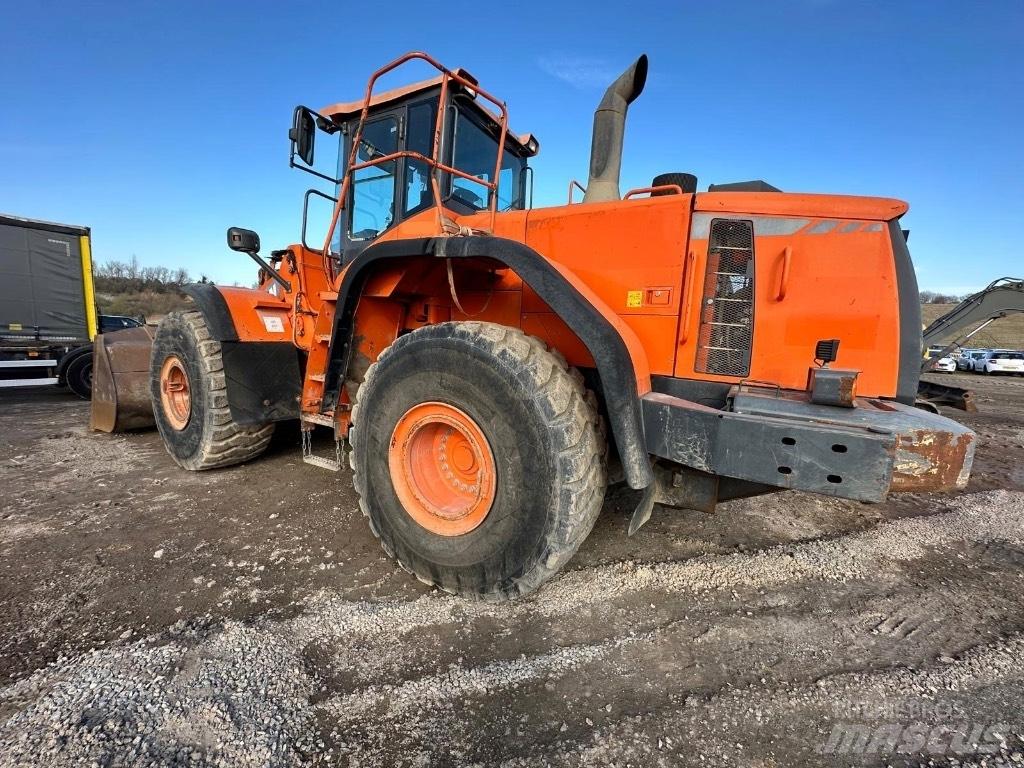 Doosan DX420-3 Колісні екскаватори
