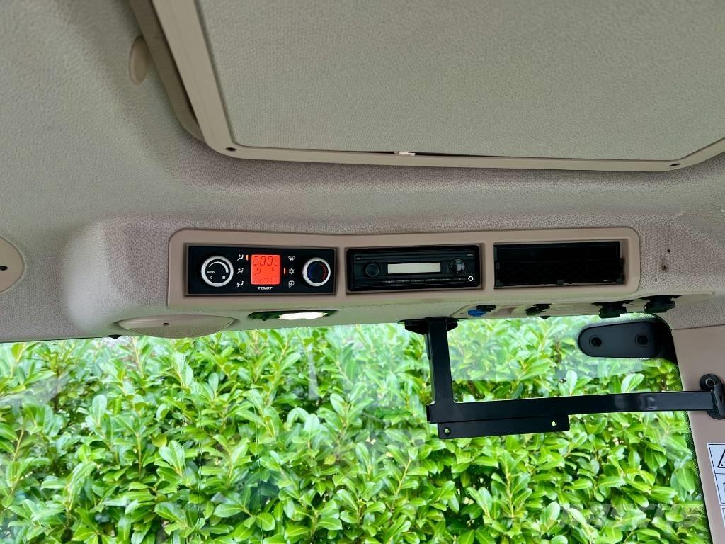 Fendt 724 S4 Profi Трактори