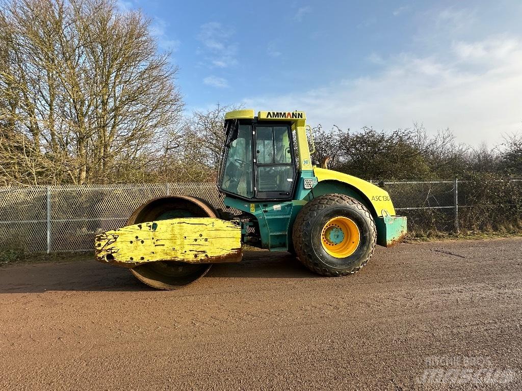 Ammann ASC 130 Грунтові котки