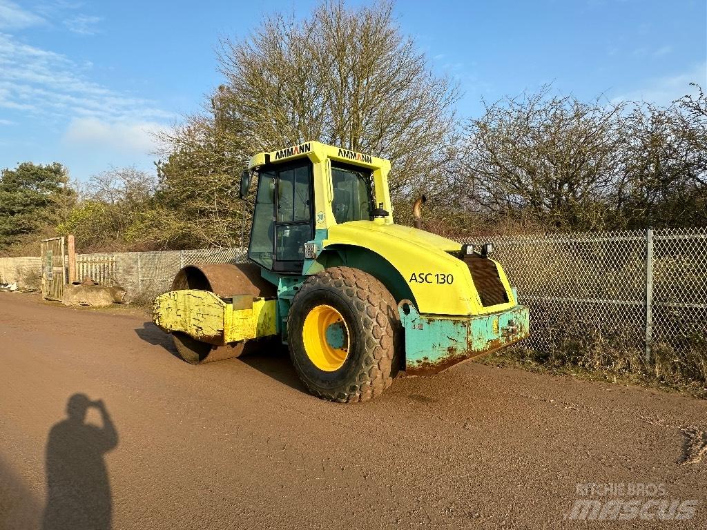 Ammann ASC 130 Грунтові котки