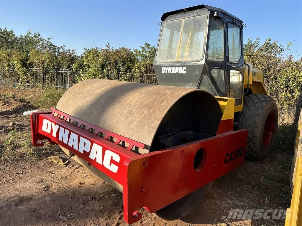 Dynapac CA 30 D Грунтові котки