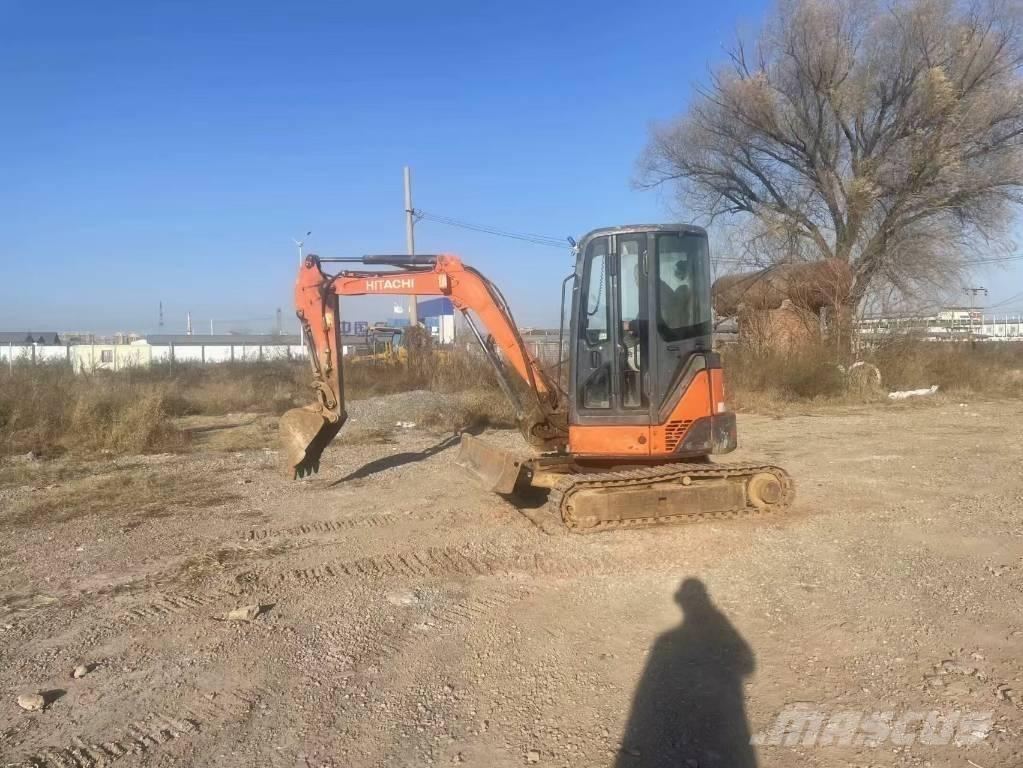 Hitachi ZX 35 U Міні-екскаватори < 7т
