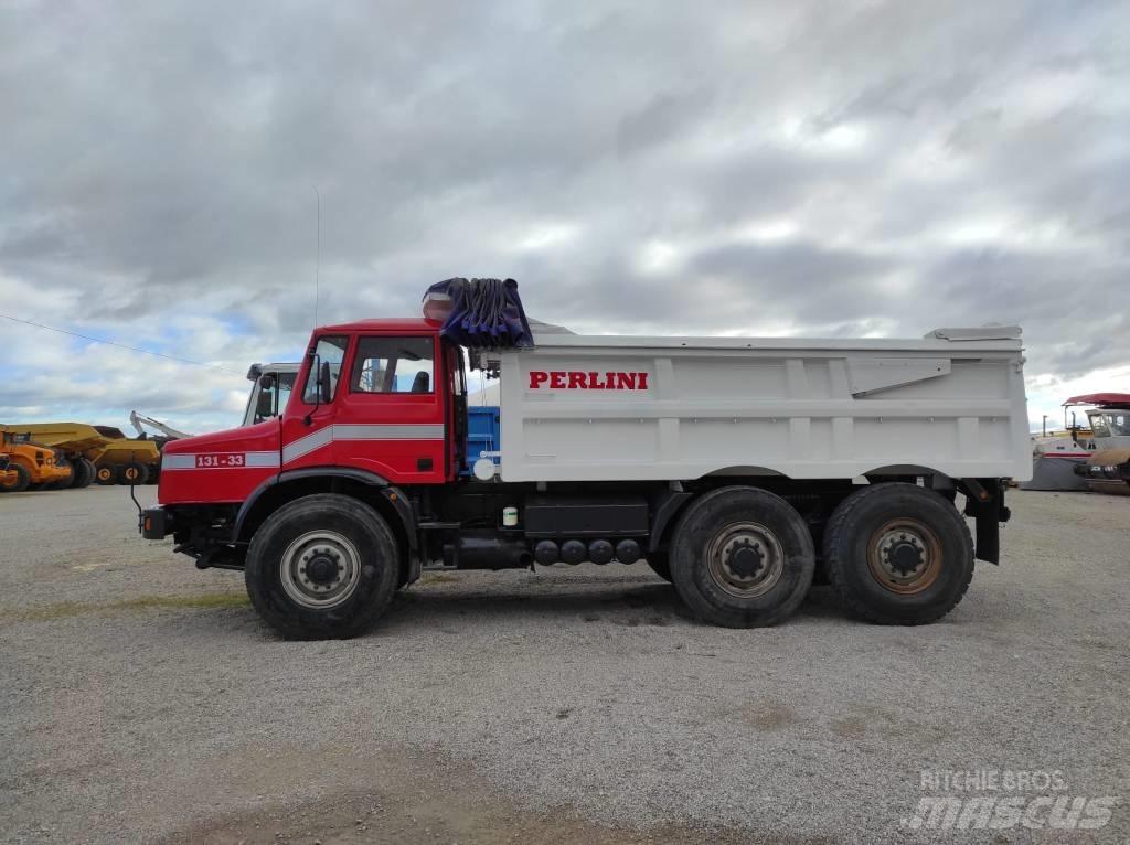 Perlini 131.33D2/C1 Вантажівки / спеціальні