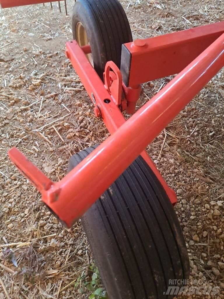 Kuhn GA4321 Рядкові жатки