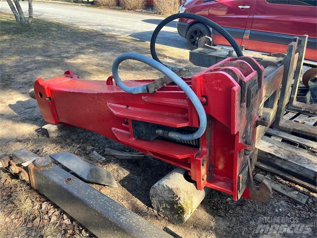 Rammer 800 HD Плуги