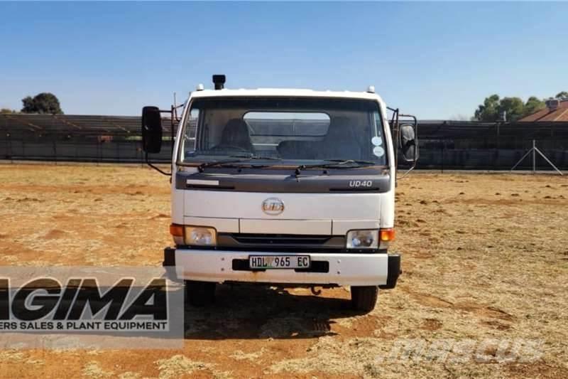 Nissan UD40 Вантажівки / спеціальні