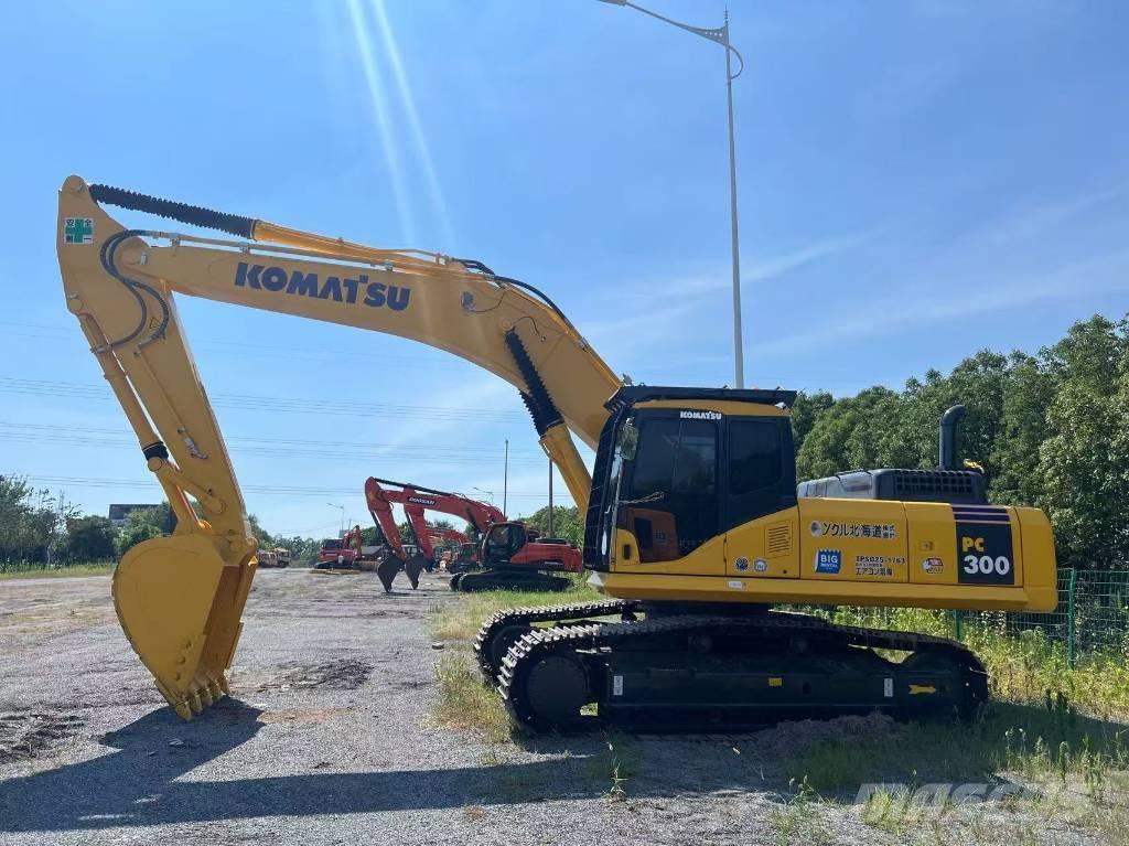 Komatsu PC 300 Гусеничні екскаватори