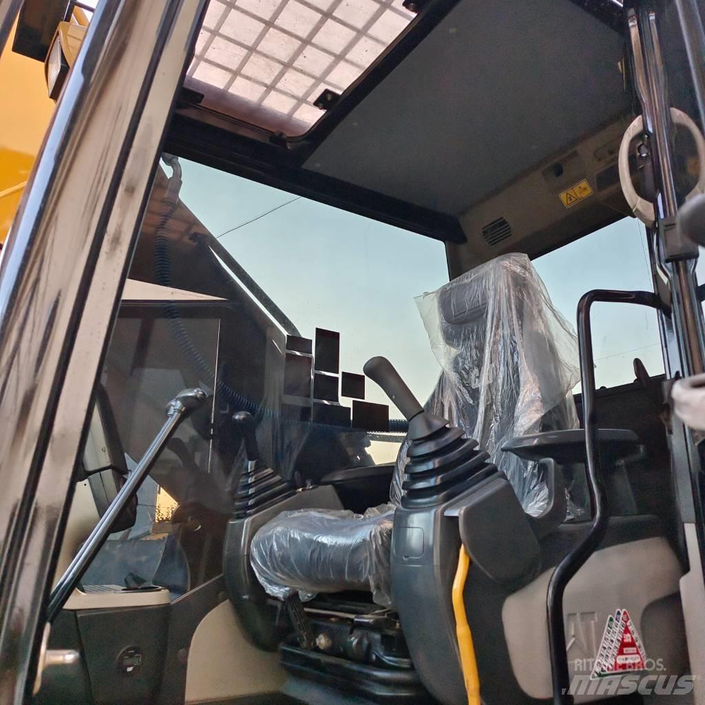 CAT 330 D Гусеничні екскаватори