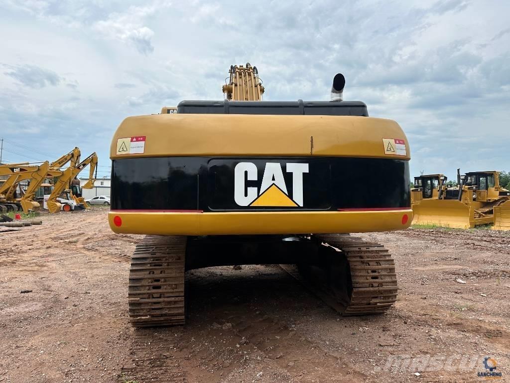 CAT 330CL Гусеничні екскаватори
