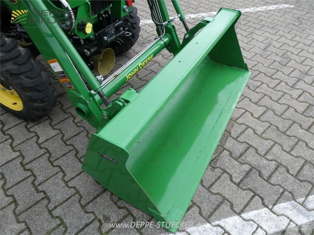John Deere 3038E Трактори