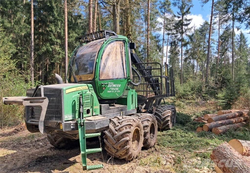 John Deere 810 E Форвардери