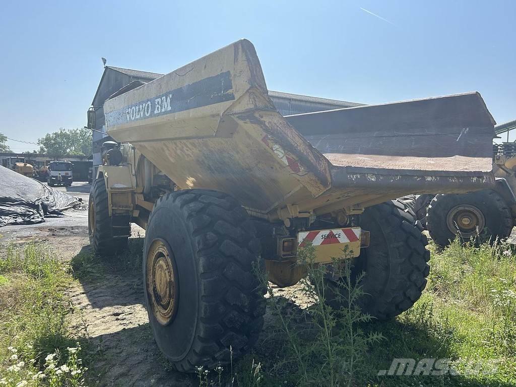 Volvo A25BM Зчленовані самоскиди