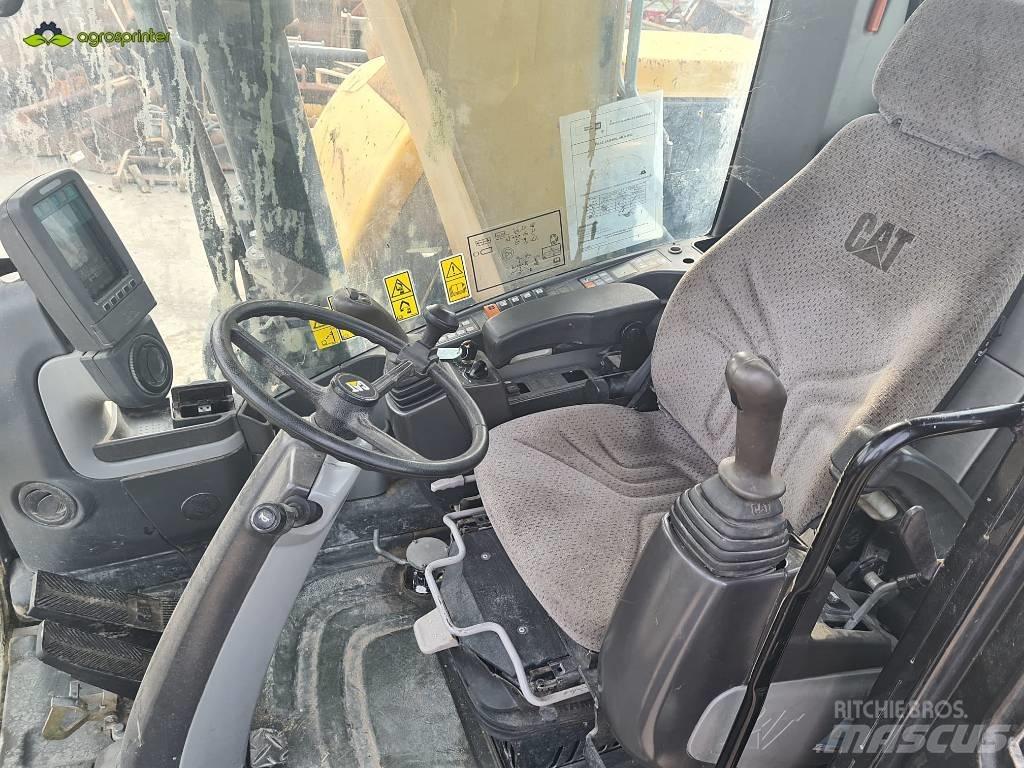 CAT M 315 D Колісні екскаватори