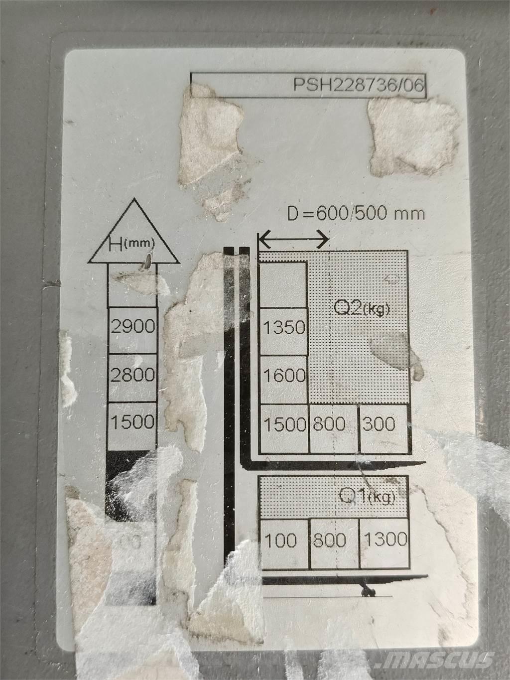 Atlet PSH160 Самохідні електроштабелери