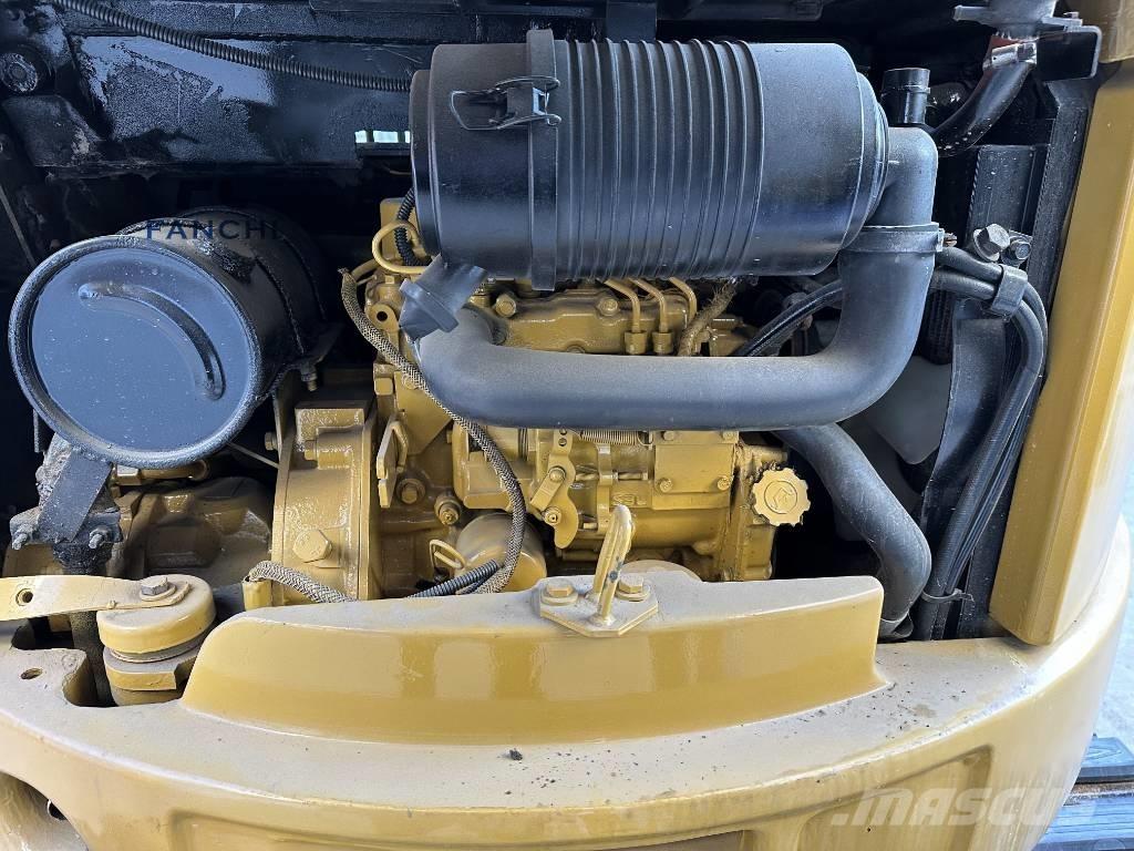 CAT 303 CR Міні-екскаватори < 7т