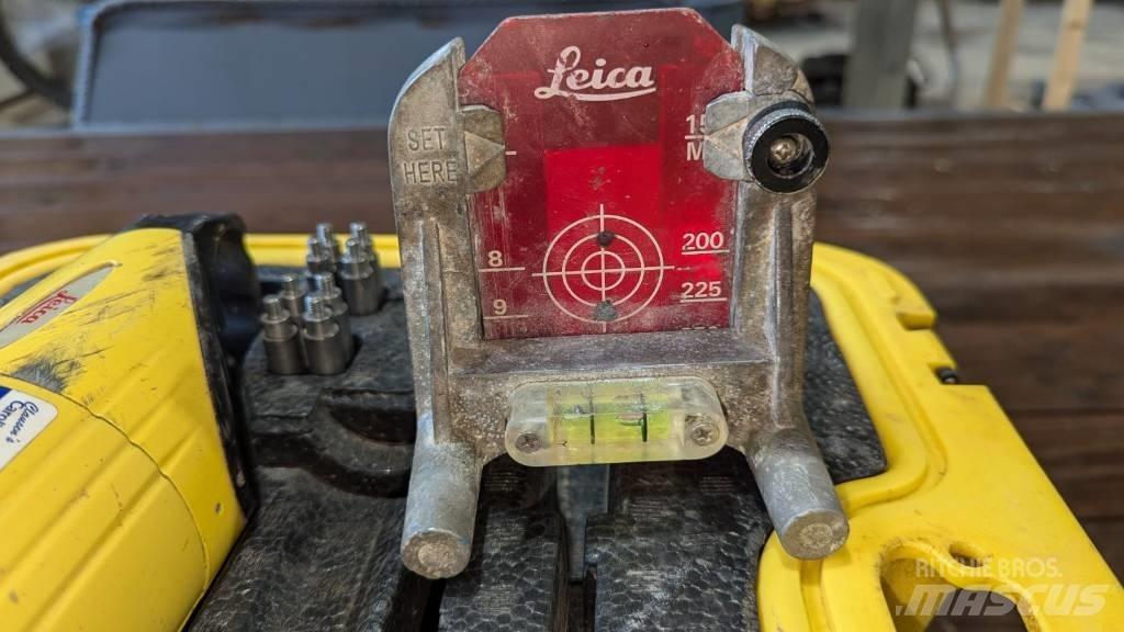 Leica P200 Трубопровідне обладнання