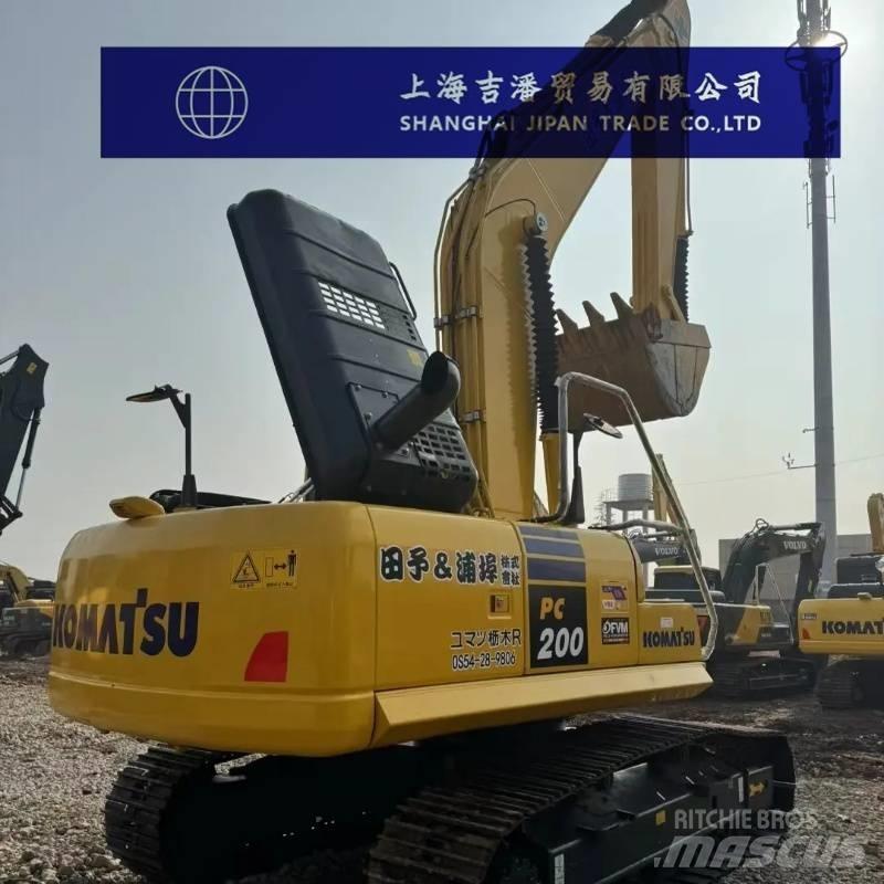 Komatsu PC 200 Гусеничні екскаватори