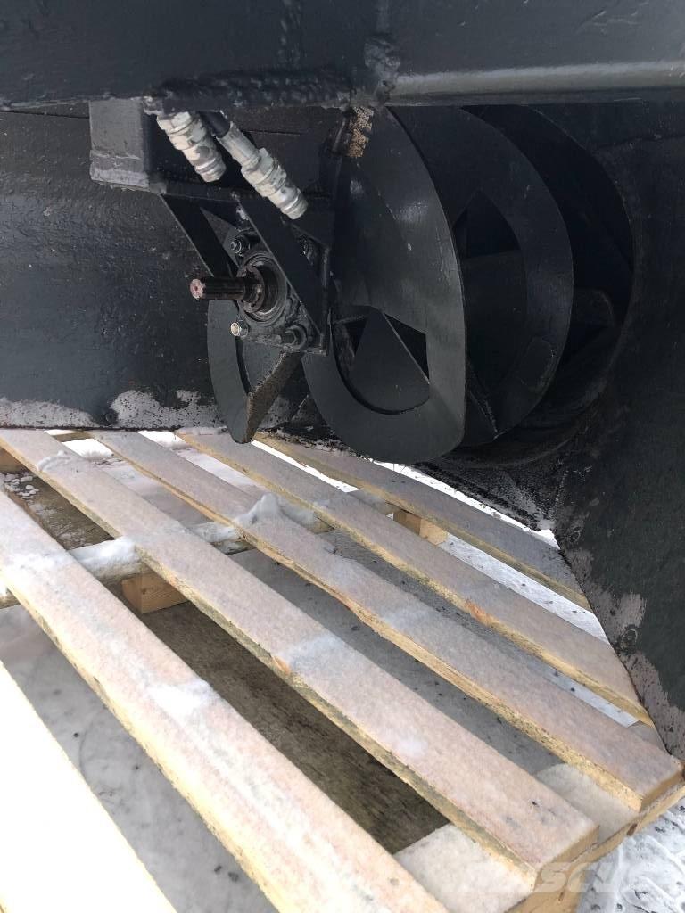 Ala-talkkari AT 260 Снігомітли