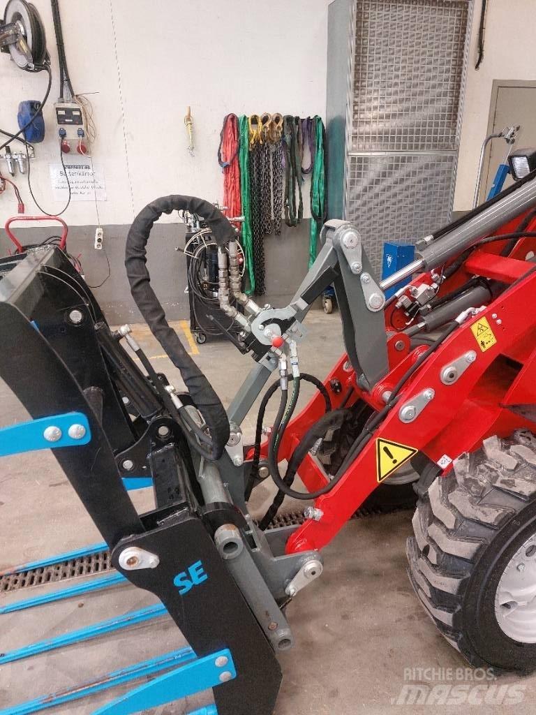 Weidemann 1140 Багатофункціональне обладнання для вантажних і землекопальних робіт